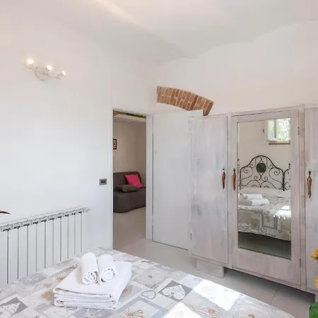 Beautiful In With House A Panoramic View * Arcevia